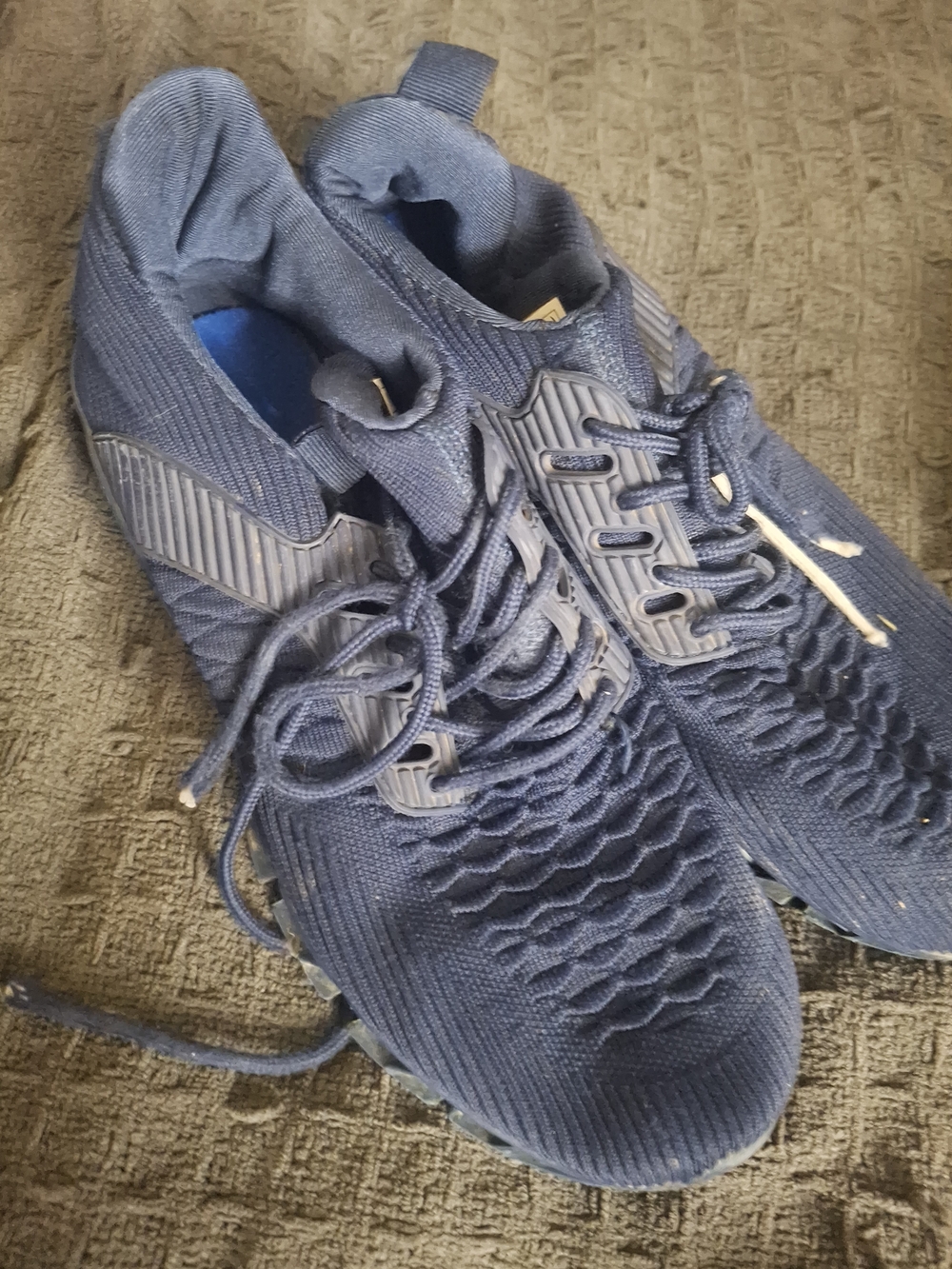 Men's Navy Knit Athletic Sneakers - Lightweight Comfort